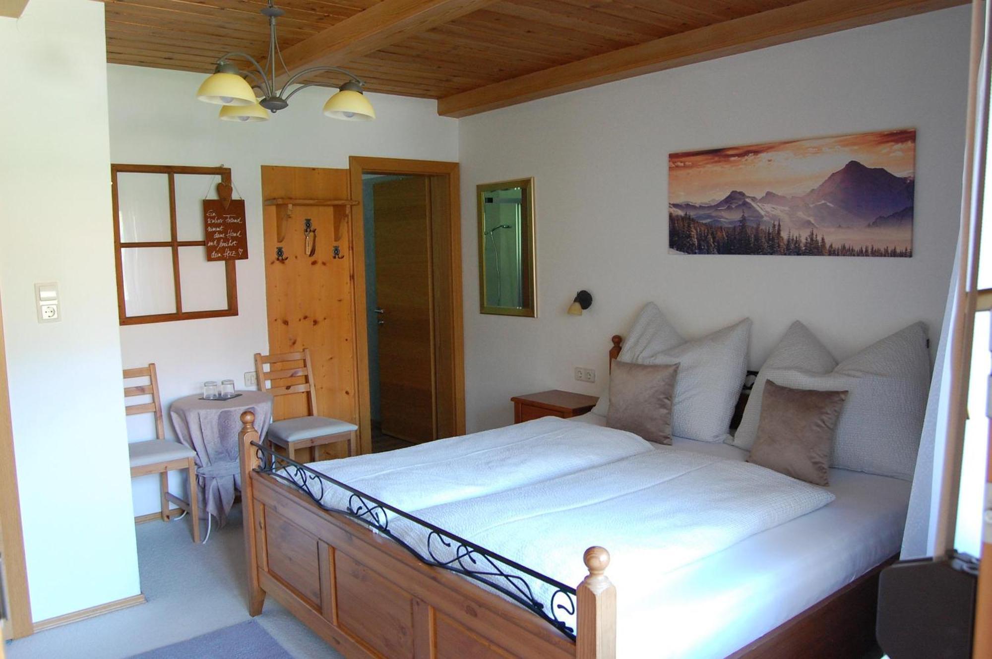 Haus Hager Bed & Breakfast Шлитерс Екстериор снимка