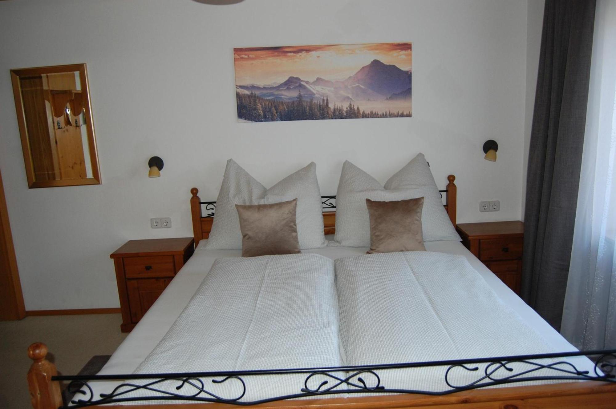 Haus Hager Bed & Breakfast Шлитерс Екстериор снимка
