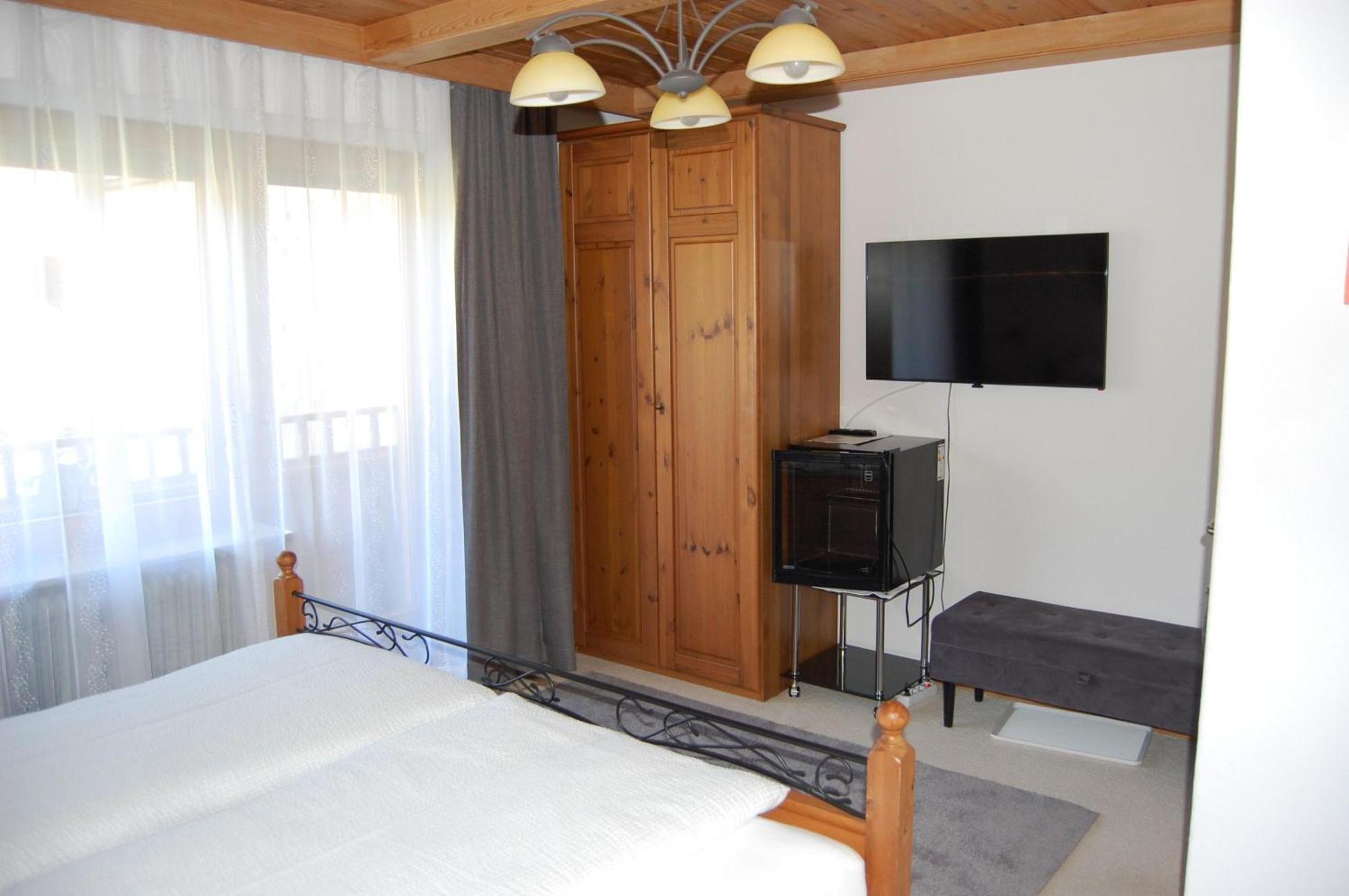 Haus Hager Bed & Breakfast Шлитерс Екстериор снимка